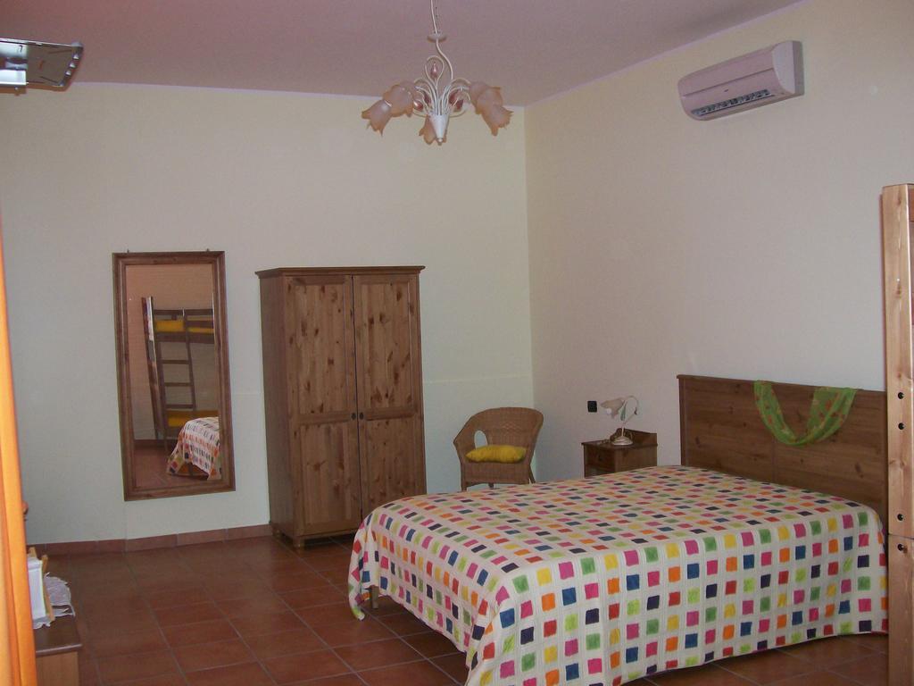 Agriturismo Fiori D'Arancio Palagiano Habitación foto